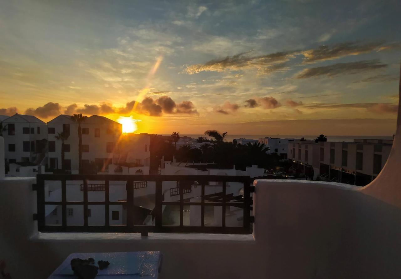 Aqua Apt Sunrise & Sea Views 科斯塔特吉塞 外观 照片